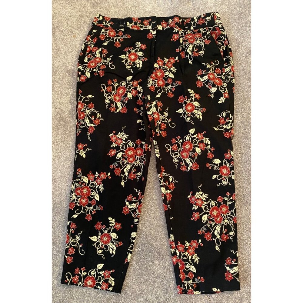 Lane Bryant Floral Print Black Pants Glamour X Mid-Rise Cropped Size 16